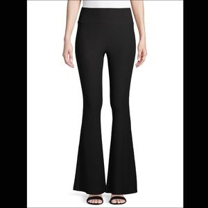 *NWT* No Boundaries Knit Flare Pant